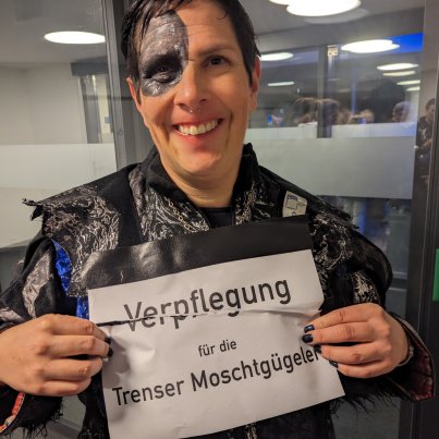 PXL_20231111_185506744