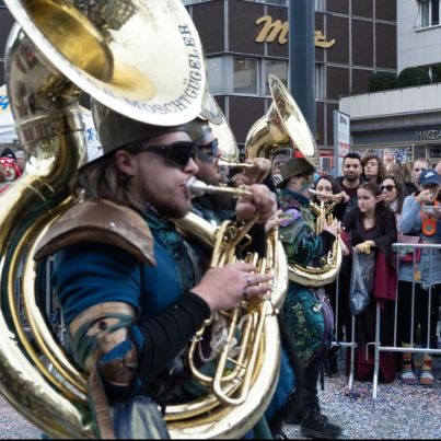 9fe083f6-6af6-4e2f-9c78-5aa7d1bb7a83