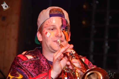 20180205195246-ac71e373-me