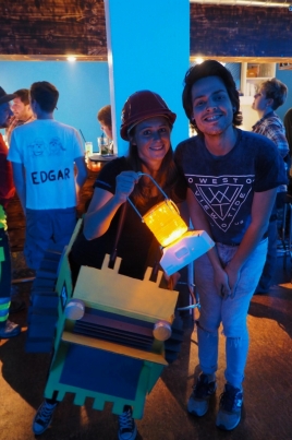 OLYMPUS DIGITAL CAMERA